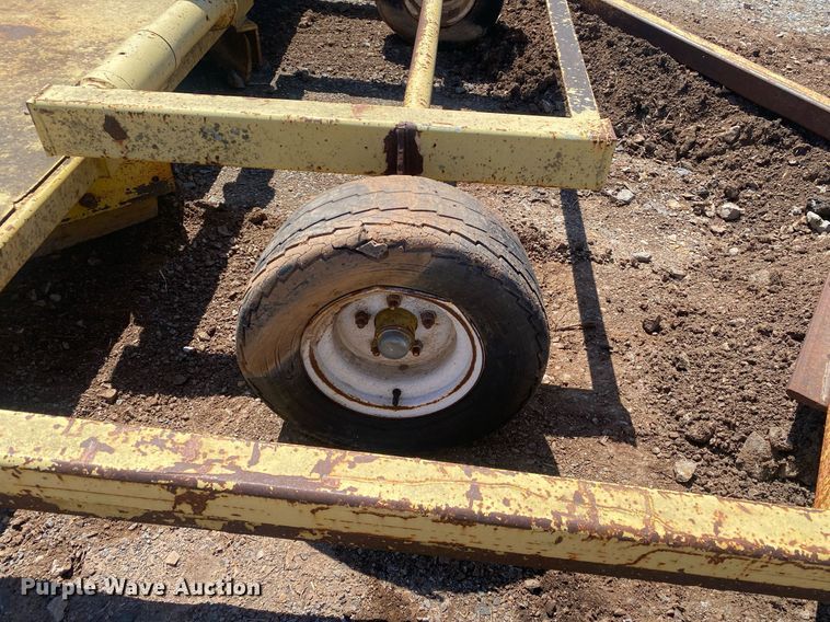 image for item KV9584 Road maintainer