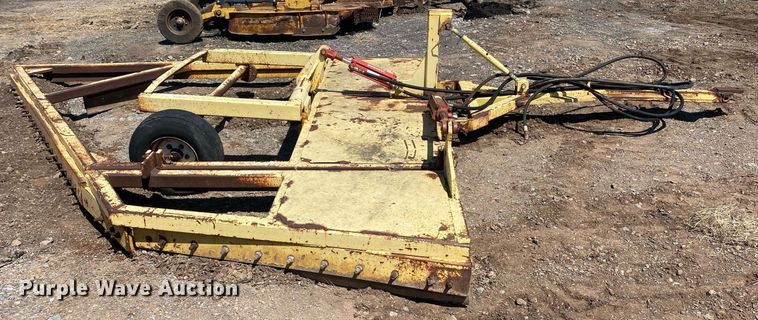 image for item KV9585 Road maintainer