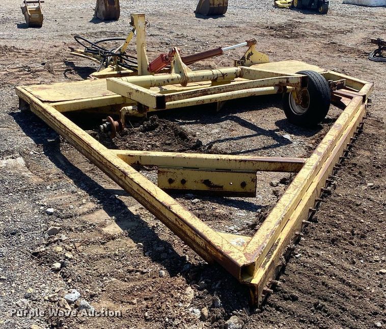 image for item KV9585 Road maintainer