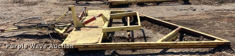 image for item KV9585 Road maintainer