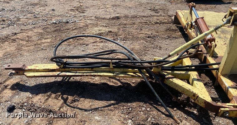 image for item KV9585 Road maintainer