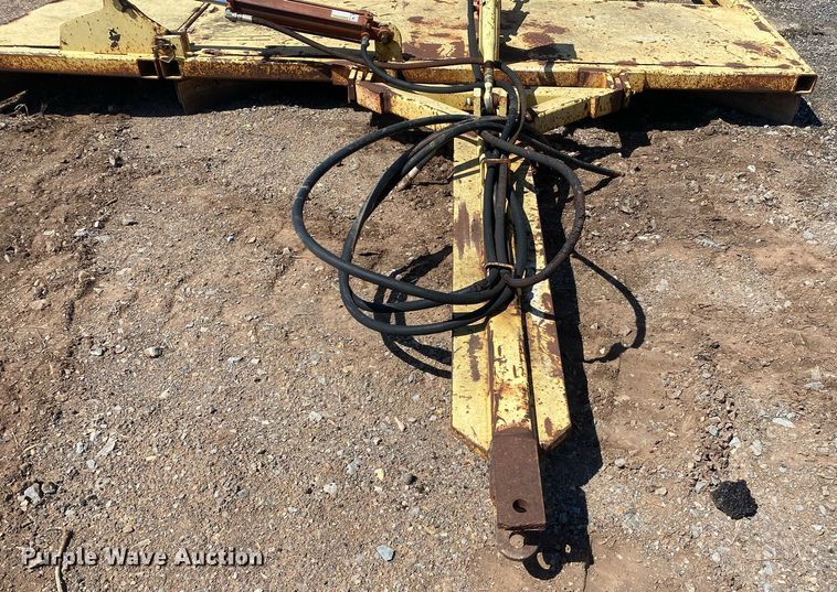 image for item KV9585 Road maintainer