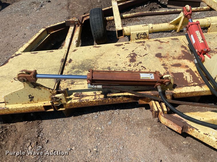 image for item KV9585 Road maintainer