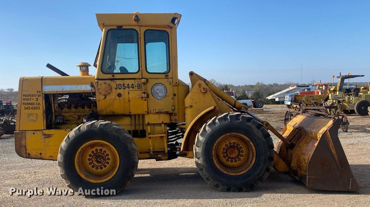 image for item KV9589 1979 John Deere 544B  wheel loader