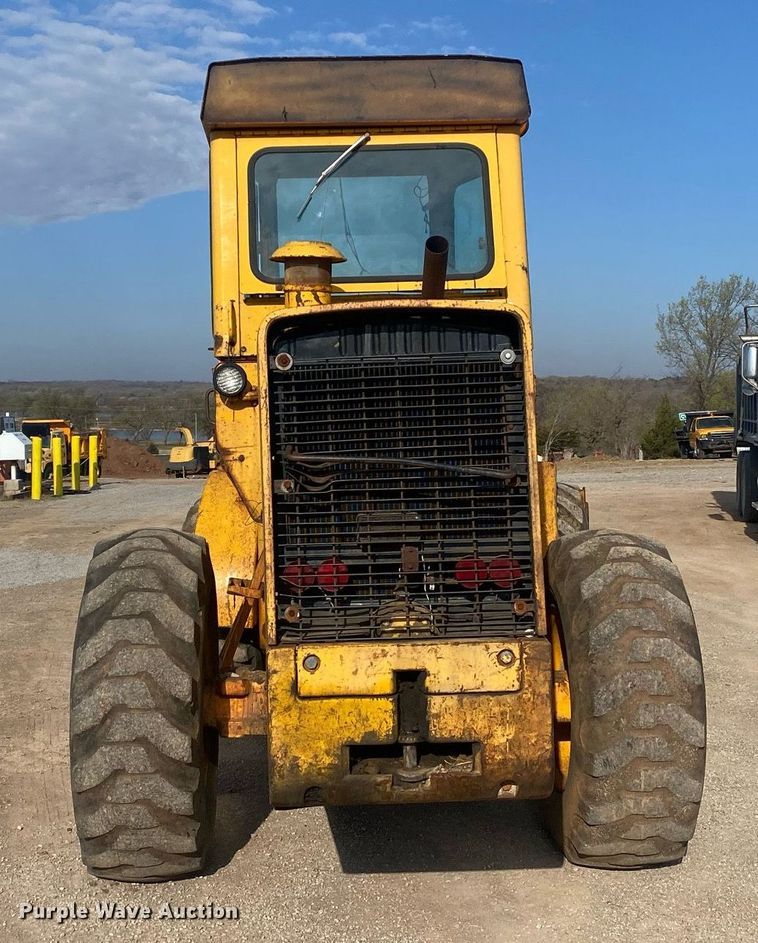 image for item KV9589 1979 John Deere 544B  wheel loader