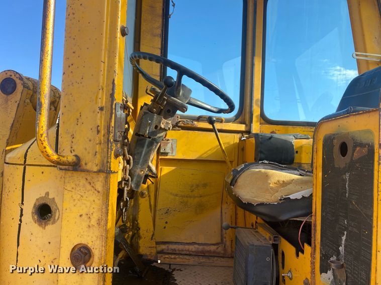 image for item KV9589 1979 John Deere 544B  wheel loader