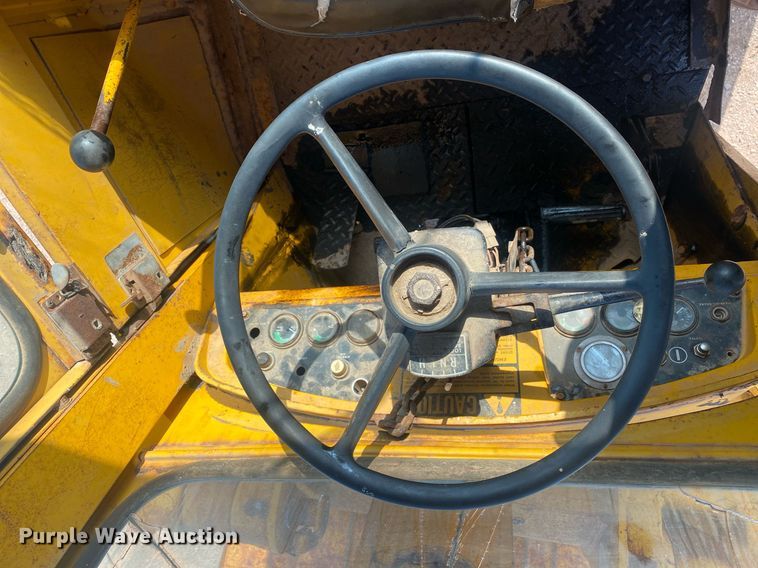 image for item KV9589 1979 John Deere 544B  wheel loader