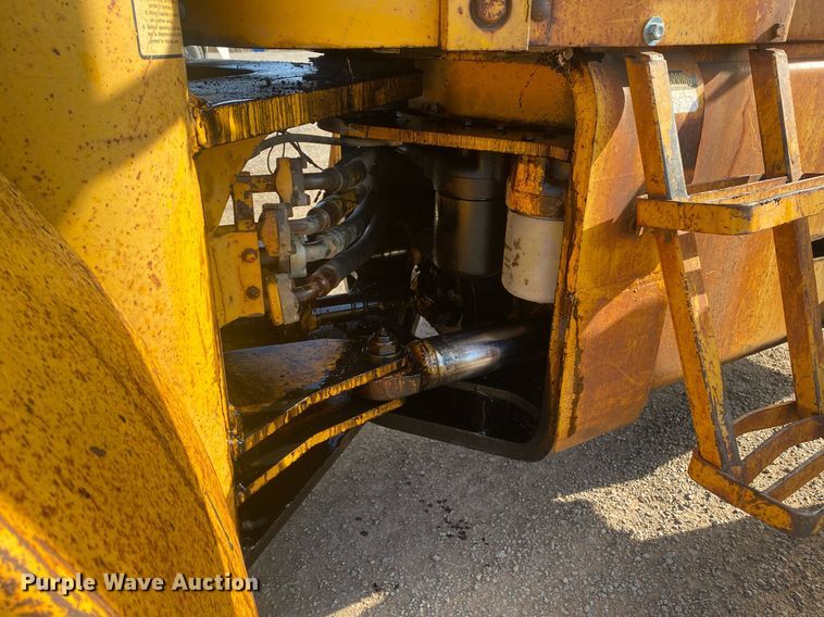 image for item KV9589 1979 John Deere 544B  wheel loader