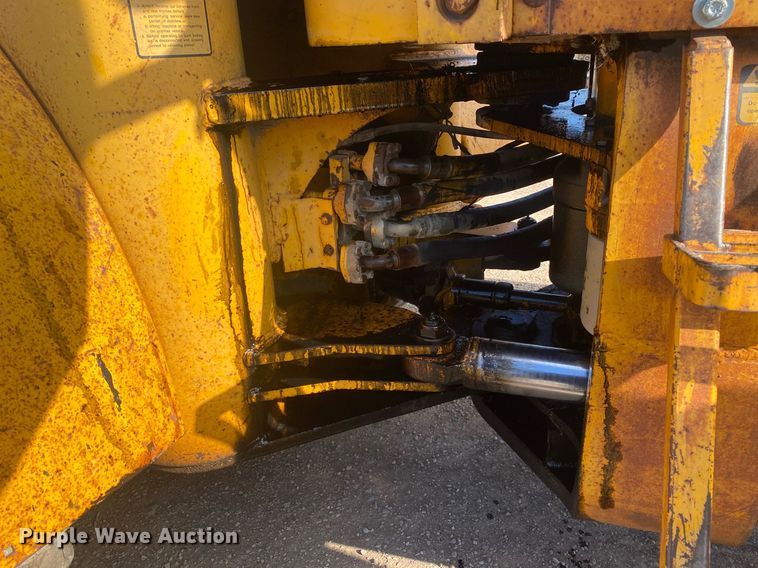 image for item KV9589 1979 John Deere 544B  wheel loader