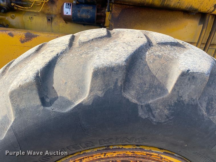 image for item KV9589 1979 John Deere 544B  wheel loader