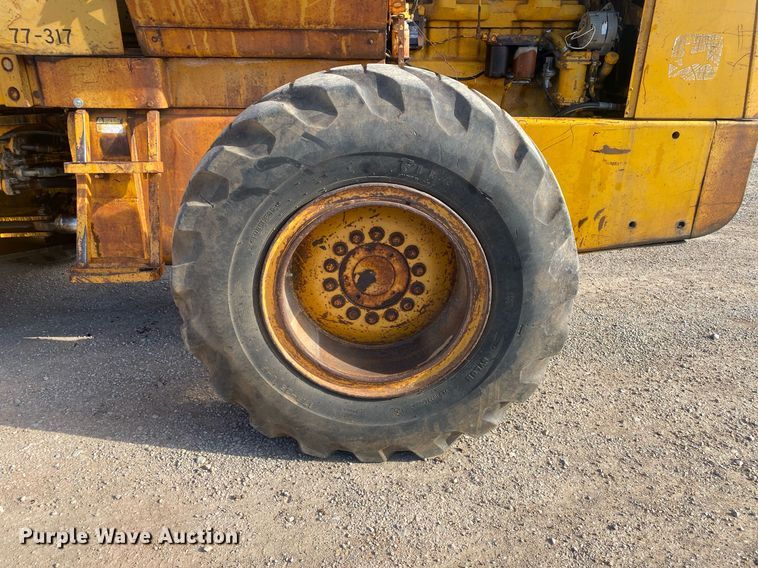 image for item KV9589 1979 John Deere 544B  wheel loader