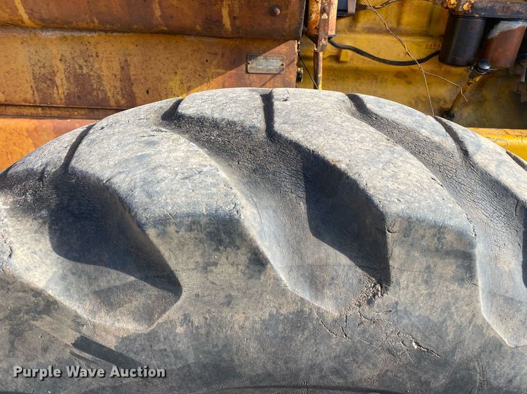 image for item KV9589 1979 John Deere 544B  wheel loader