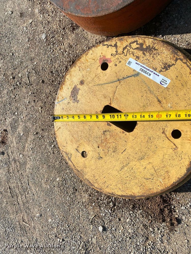 image for item KV9593 (2) tractor wheel weights