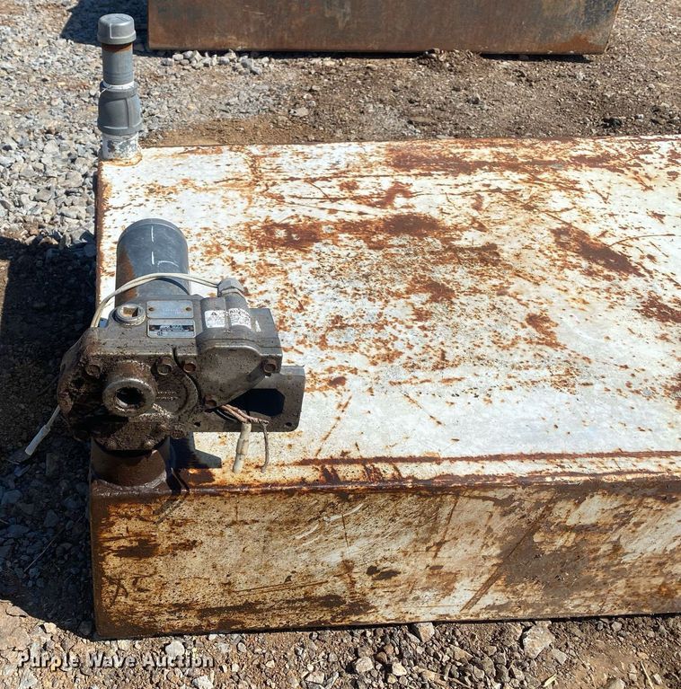 image for item KV9595 Fuel tank