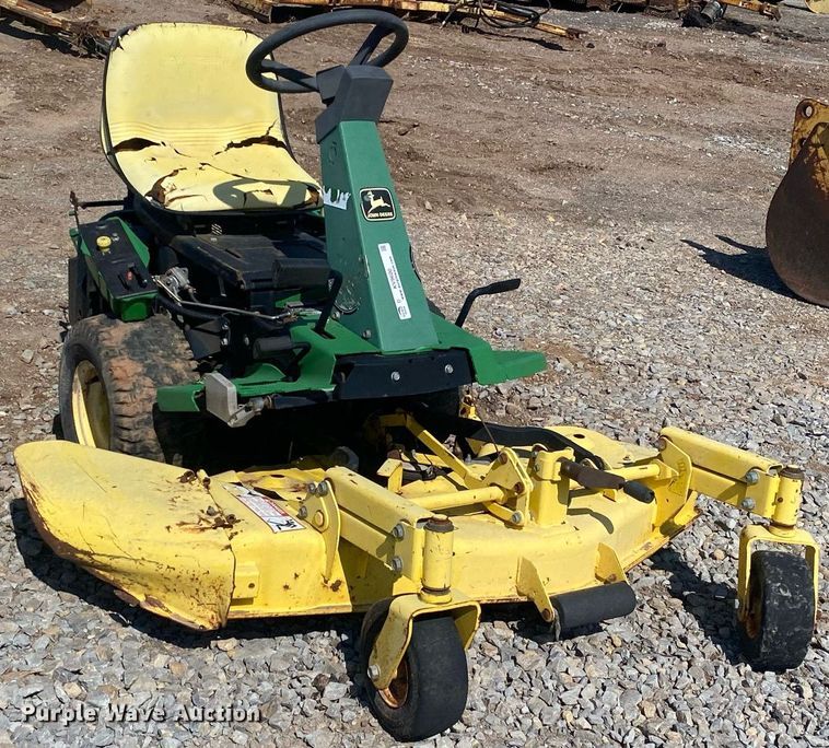 image for item KV9600 John Deere F525  lawn mower