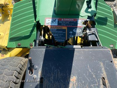 image for item KV9600 John Deere F525  lawn mower