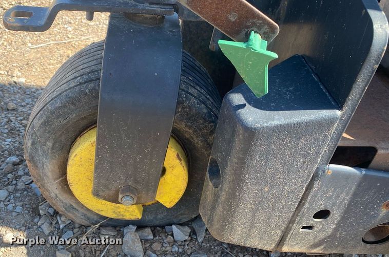 image for item KV9600 John Deere F525  lawn mower