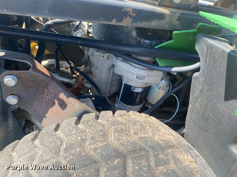 image for item KV9600 John Deere F525  lawn mower