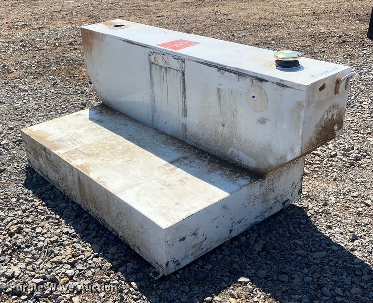 image for item KV9601 L-shaped fuel tank