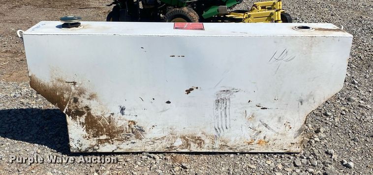 image for item KV9601 L-shaped fuel tank