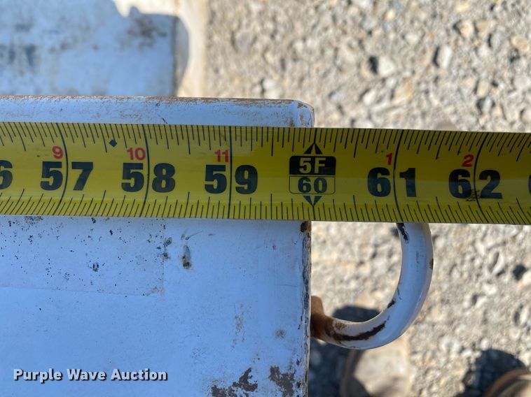 image for item KV9601 L-shaped fuel tank