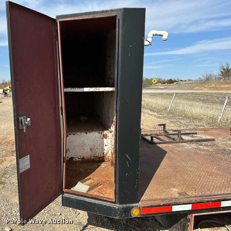 image for item KV9606 Flatbed