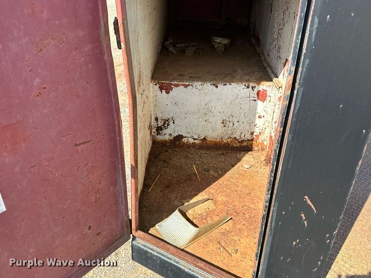 image for item KV9606 Flatbed