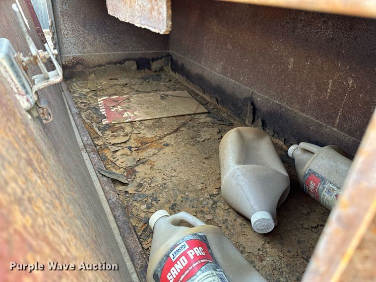 image for item KV9606 Flatbed