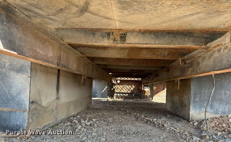 image for item KV9606 Flatbed