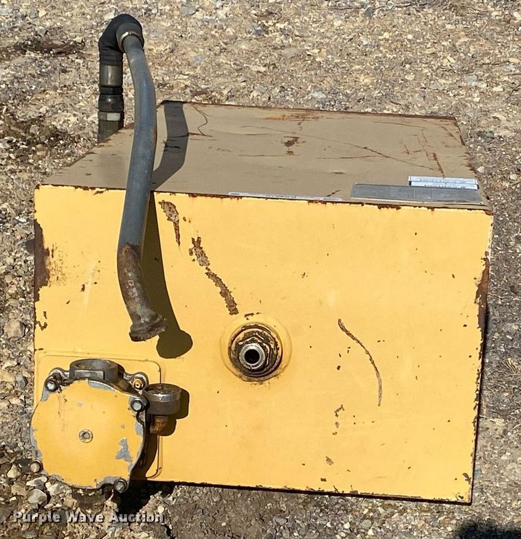 image for item KV9610 Hydraulic tank