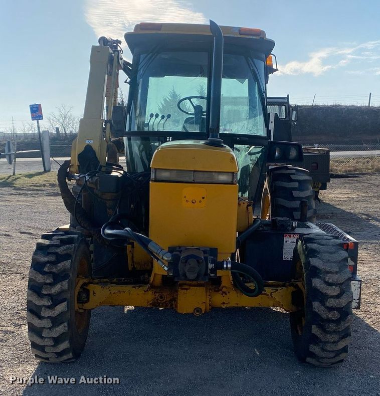 image for item KV9612 1990 John Deere 2755  MFWD tractor