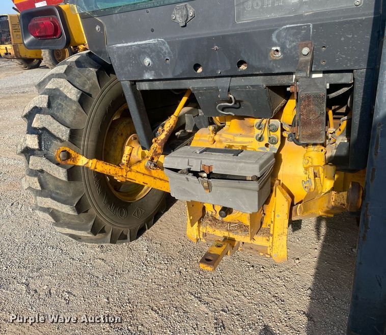 image for item KV9612 1990 John Deere 2755  MFWD tractor