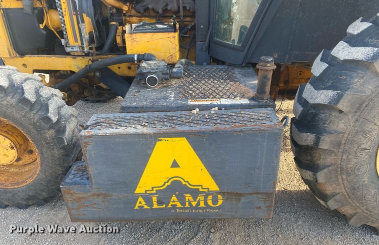 image for item KV9612 1990 John Deere 2755  MFWD tractor