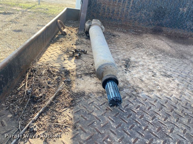 image for item KV9613 1986 Mack CS200P  flatbed truck