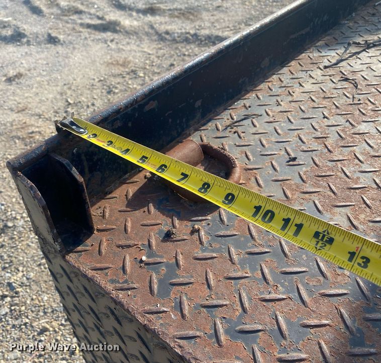 image for item KV9613 1986 Mack CS200P  flatbed truck