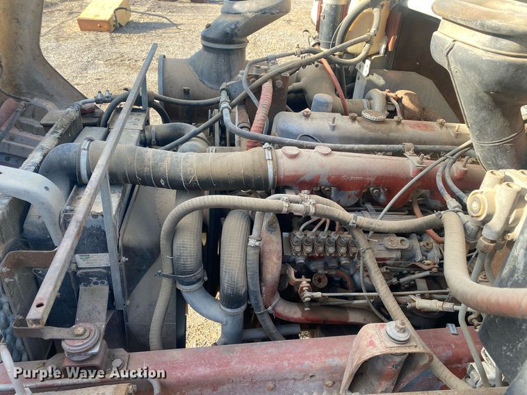 image for item KV9613 1986 Mack CS200P  flatbed truck