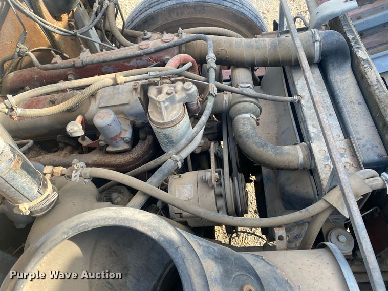 image for item KV9613 1986 Mack CS200P  flatbed truck