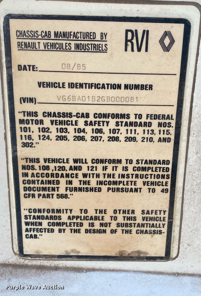 image for item KV9613 1986 Mack CS200P  flatbed truck