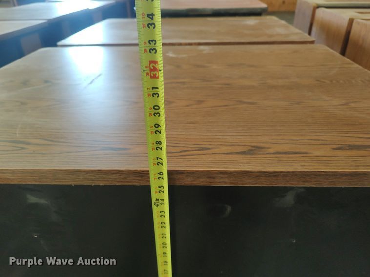 image for item LG9741 (7) desks