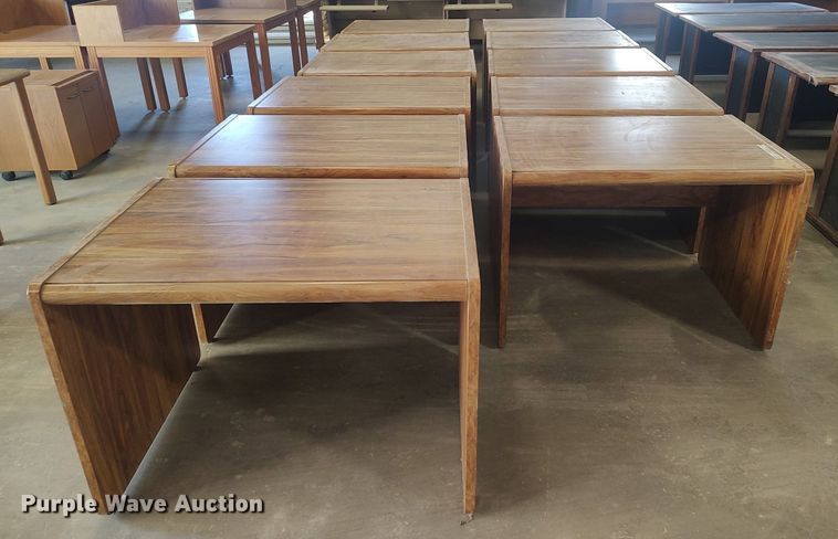 image for item LG9745 (11) desks