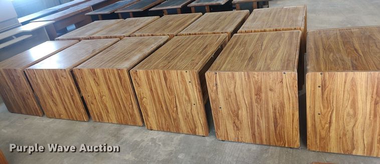 image for item LG9745 (11) desks