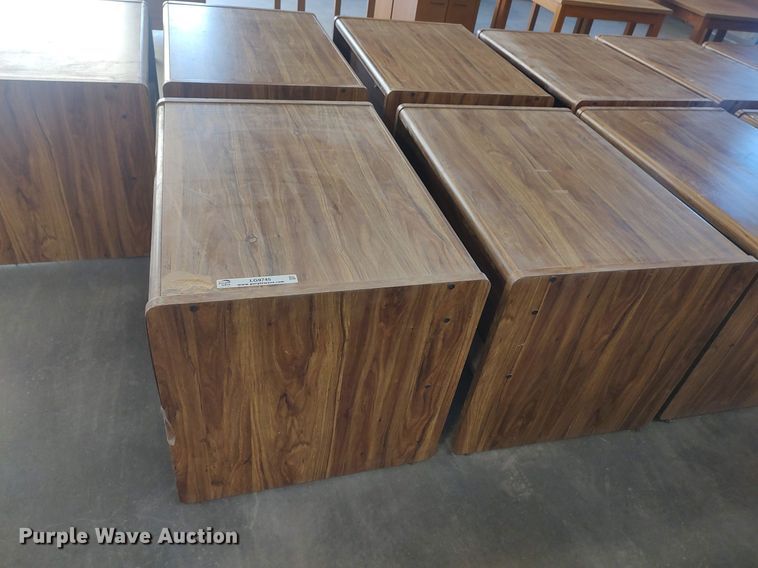 image for item LG9745 (11) desks