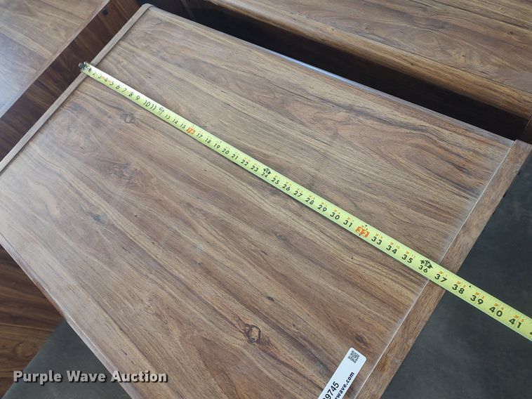 image for item LG9745 (11) desks