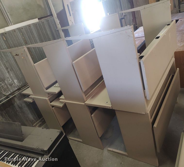 image for item LG9746 (8) desks