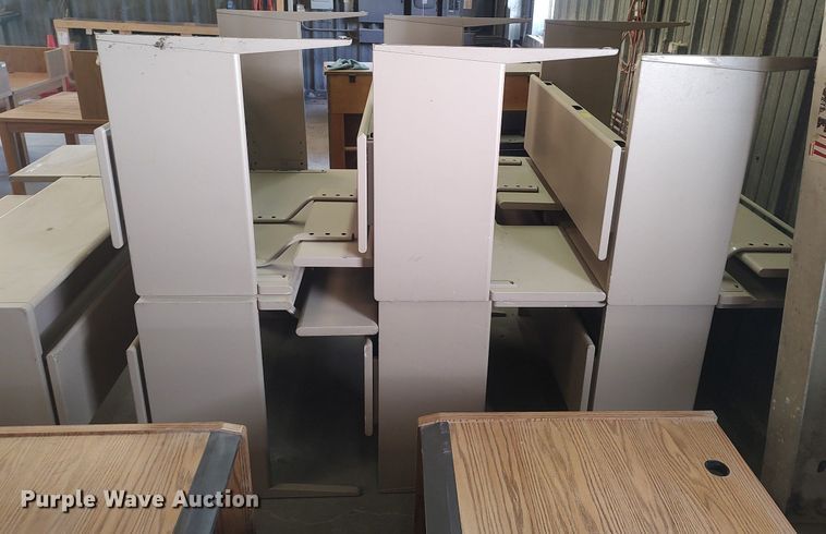 image for item LG9746 (8) desks