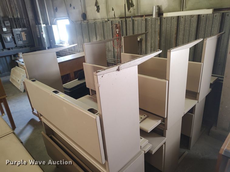 image for item LG9746 (8) desks