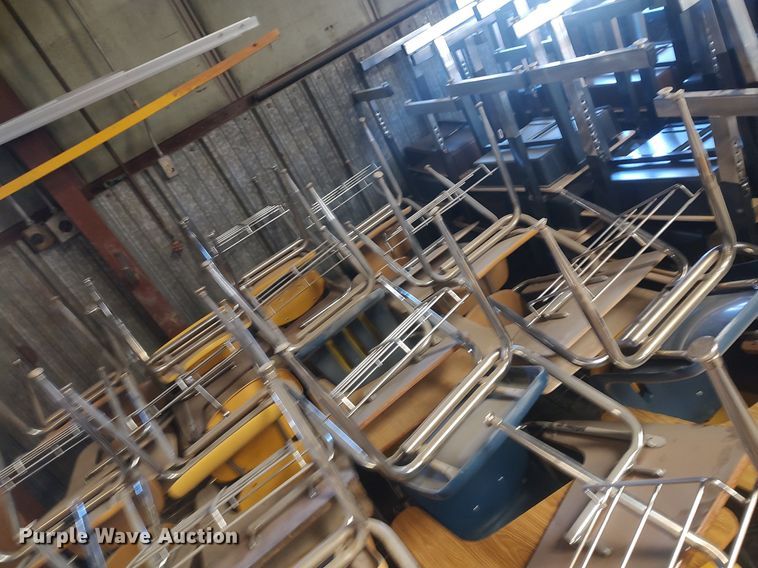 image for item LG9748 (33) desks