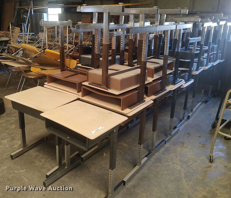 image for item LG9749 (30) desks