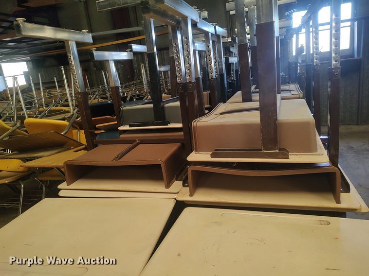 image for item LG9749 (30) desks