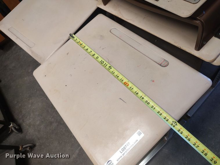 image for item LG9749 (30) desks